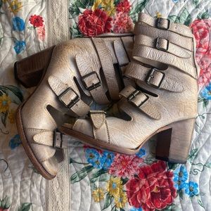 Freebird Bond shoes size 9